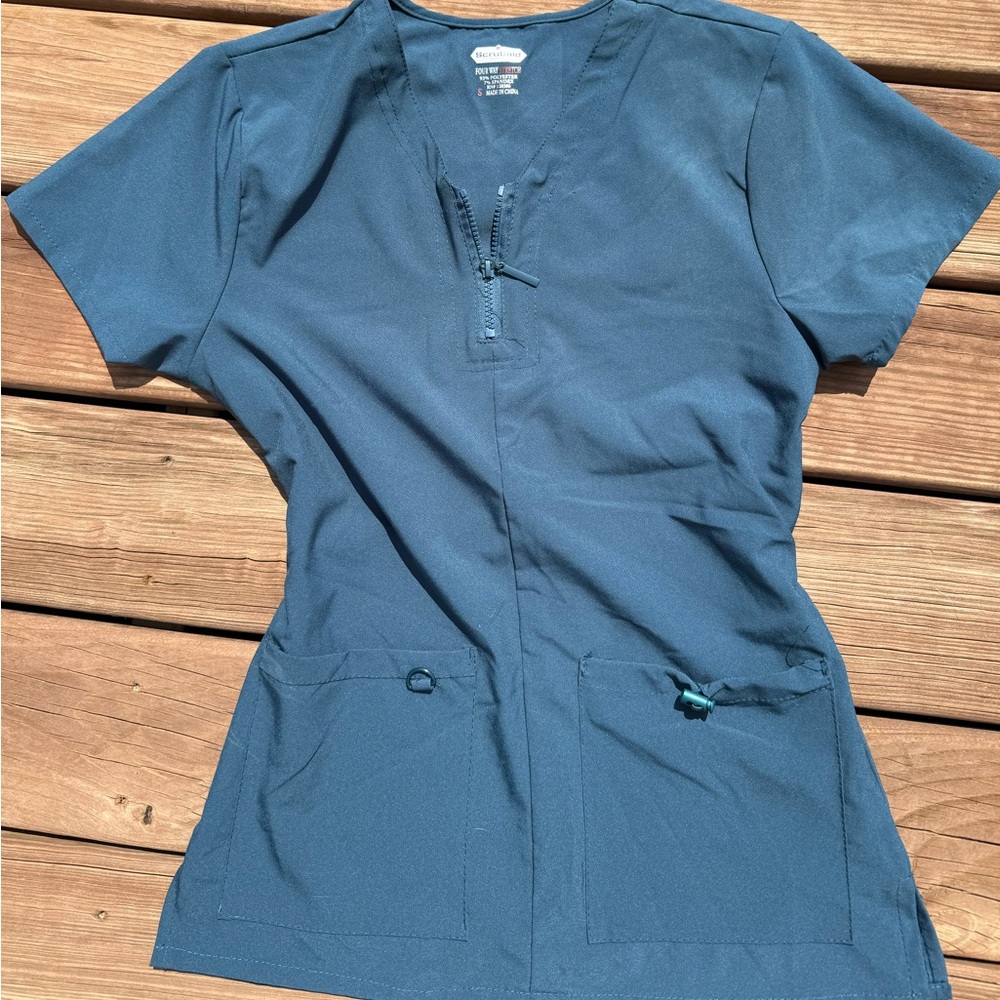 Blue Scrub Top (never worn) S